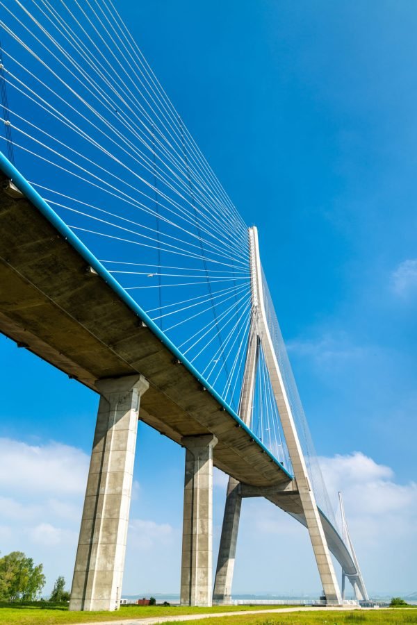 the-pont-de-normandie-a-cable-stayed-road-bridge-across-the-seine-in-normandy-northern-france